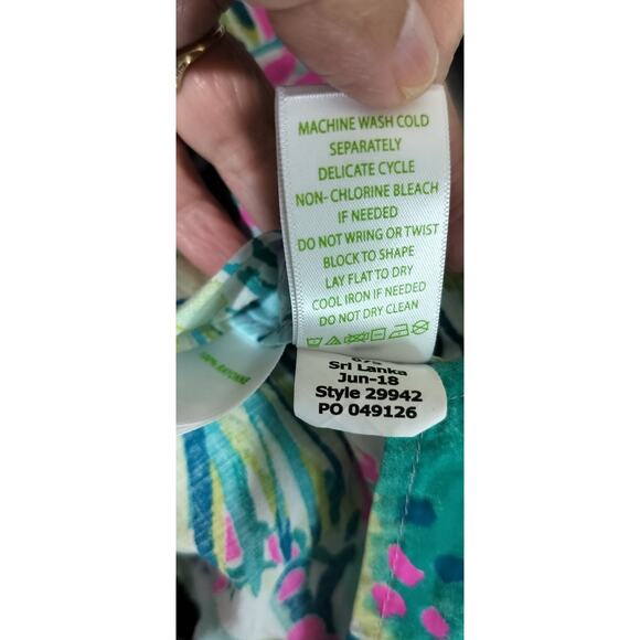 4170) Lily Pullitzer Tropical Harbor Island Rayon Tunic Top Size Medium - Picture 10 of 10